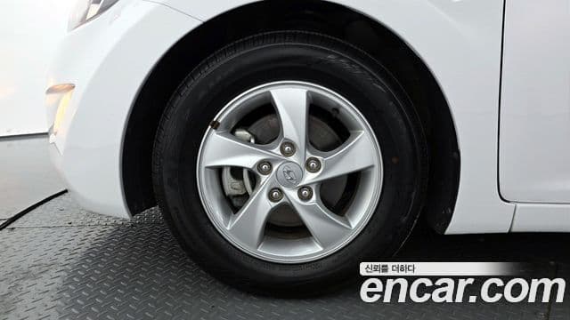 Hyundai Avante MD M16 GDI Smart, 2013 все фото