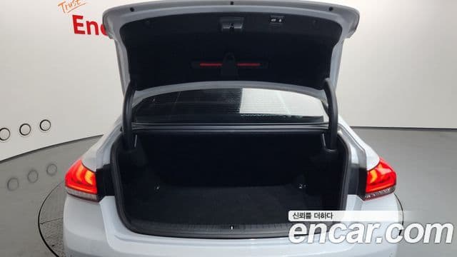 Genesis G80 Premium Luxury, 2018 20