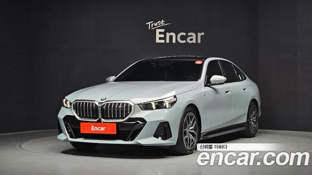 BMW 5시리즈 (G60) 523d M Sport, 2025 1
