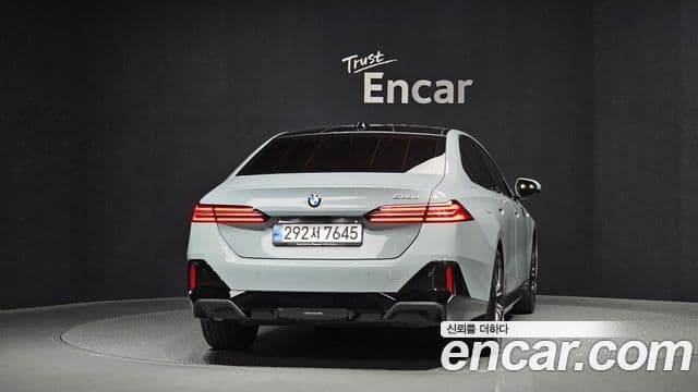 BMW 5시리즈 (G60) 523d M Sport, 2025 4