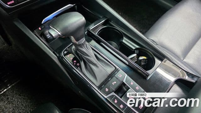 Kia All New K7 3.0 LPI Prestige (арендный автомобиль), 2018 9