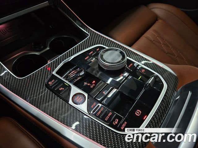 BMW X7 (G07) M60i xDrive M Sport 6인승, 2025 9