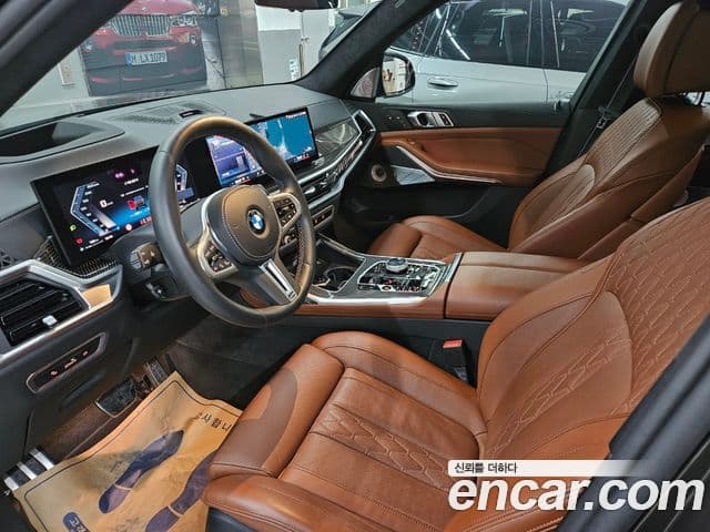 BMW X7 (G07) M60i xDrive M Sport 6인승, 2025 10