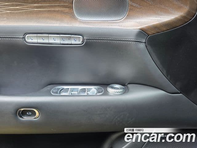 Genesis G90 (RS4) бензин 3.5 турбо e-S/C AWD, 2024 16