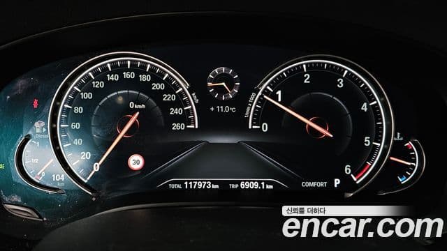 BMW 5시리즈 (G30) 520d M Sport, 2017 8