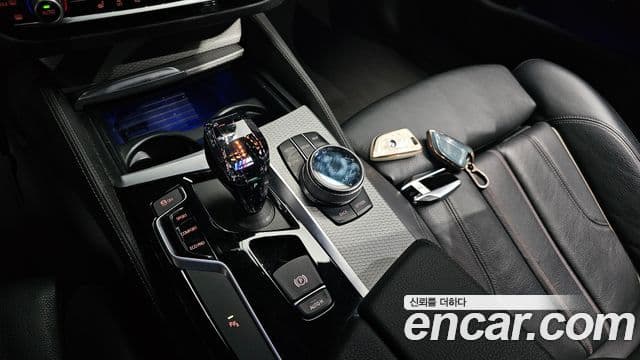 BMW 5시리즈 (G30) 520d M Sport, 2017 9