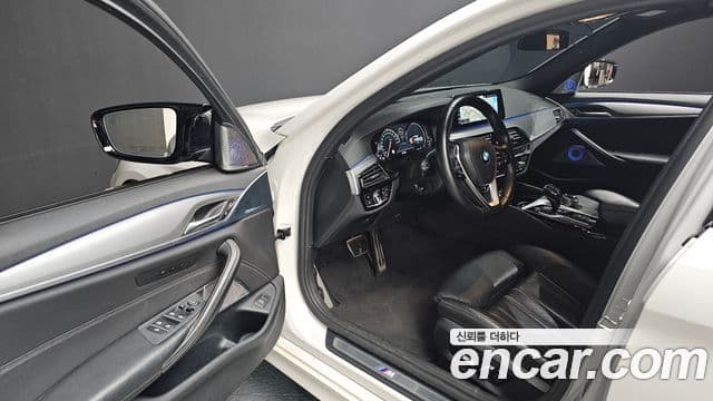 BMW 5시리즈 (G30) 520d M Sport, 2017 11