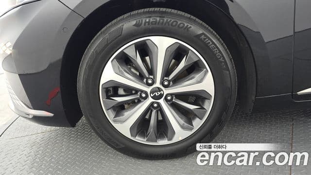 Kia K8 гибрид Noblesse, 2023 все фото