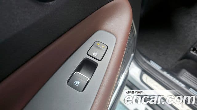 Hyundai Santa Fe TM Inspiration, 2019 18