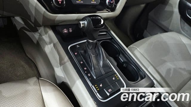 Kia All New Carnival 11인승 Children Escort Vehicle, 2015 9