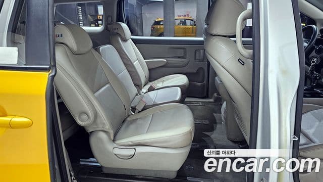 Kia All New Carnival 11인승 Children Escort Vehicle, 2015 12