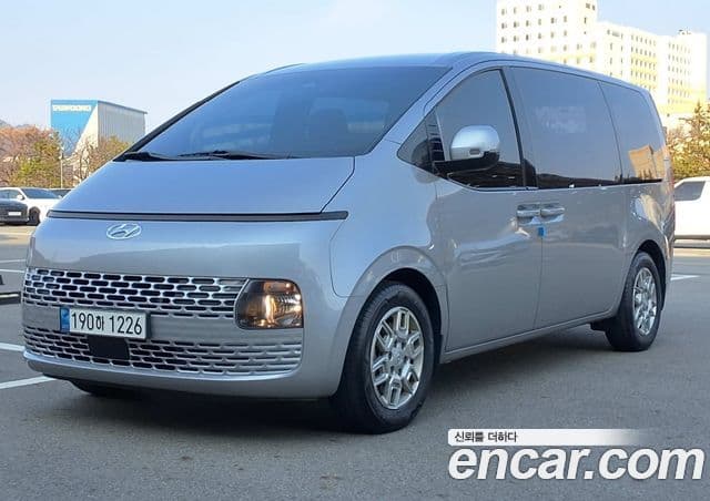 Hyundai Staria Modern, 2023 2