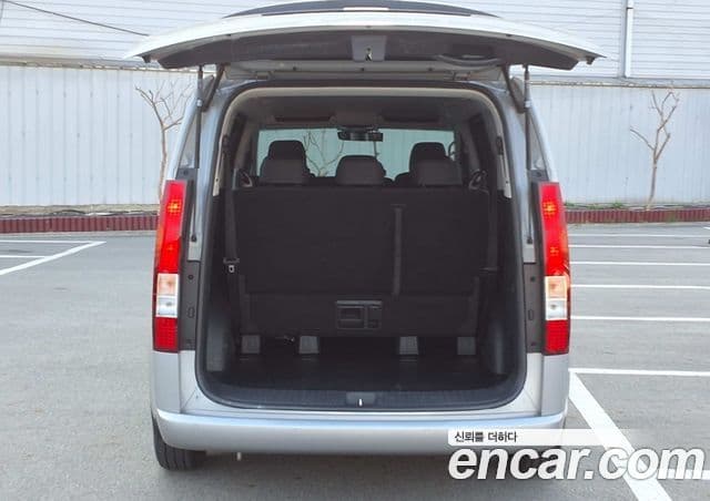 Hyundai Staria Modern, 2023 все фото