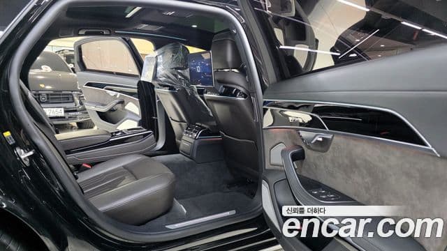 Audi A8 (D5) 55 TFSI Quattro LWB, 2021 10