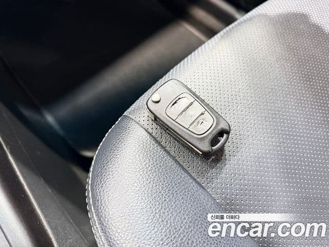 Kia Soul Safety, 2010 16