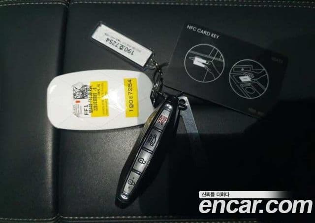 Genesis G90 (RS4) бензин 3.5 турбо AWD, 2022 12