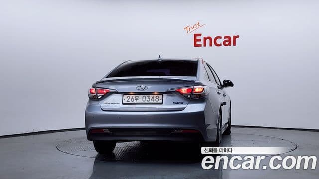 Hyundai LF Sonata гибрид Modern, 2016 4