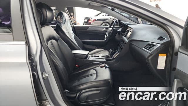 Hyundai LF Sonata гибрид Modern, 2016 11