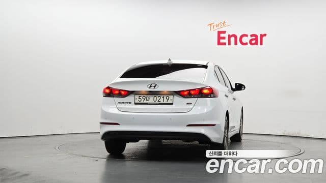 Hyundai Avante AD Modern, 2016 4