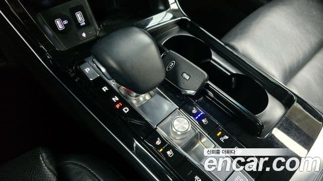 Kia K7 Premier гибрид Prestige, 2020 9