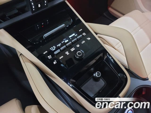 Porsche Cayenne (PO536) 3.0 купе, 2026 14