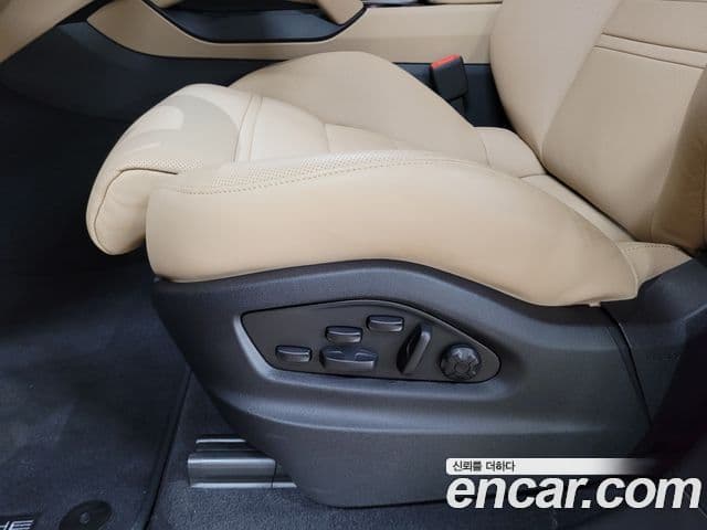 Porsche Cayenne (PO536) 3.0 купе, 2026 15