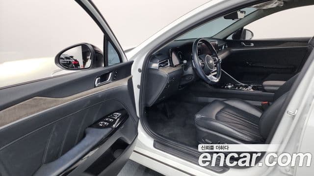 Kia K5 3세대 Signature, 2020 10