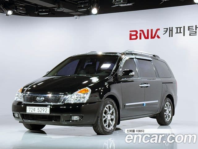 Kia Carnival R люксовая версия, 2013 1