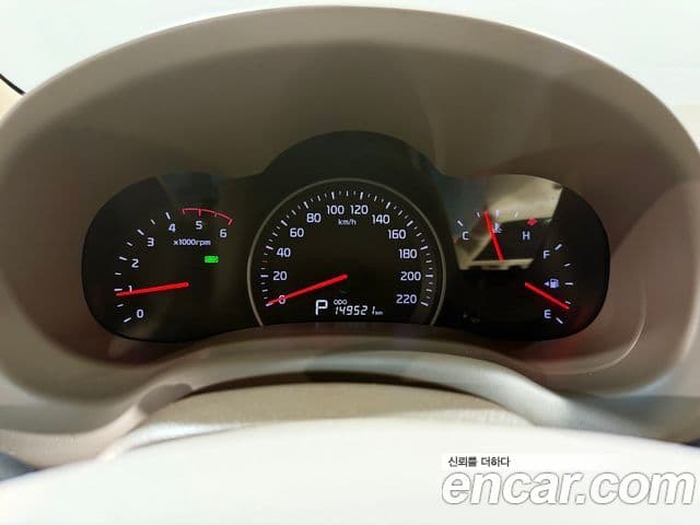 Kia Carnival R люксовая версия, 2013 все фото