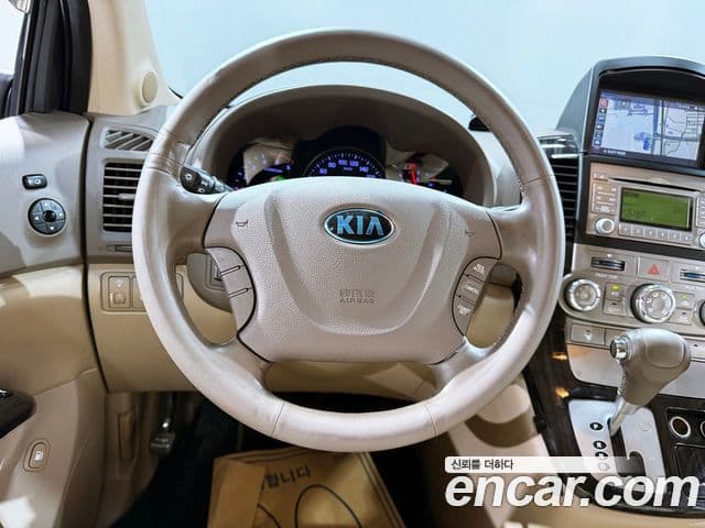 Kia Carnival R люксовая версия, 2013 6