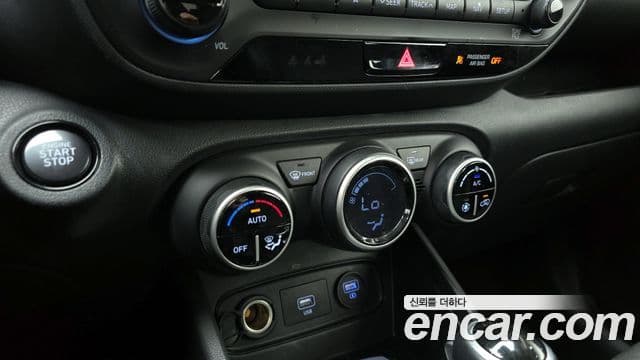 Hyundai Venue Modern, 2020 17