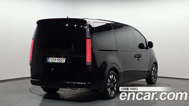 Hyundai Staria Inspiration, 2025 2