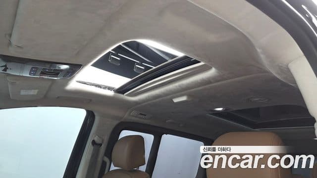 Hyundai Staria Inspiration, 2025 18