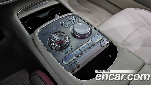 Genesis G90 (RS4) бензин 3.5 турбо AWD, 2023 9