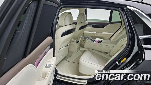 Genesis G90 (RS4) бензин 3.5 турбо AWD, 2023 12