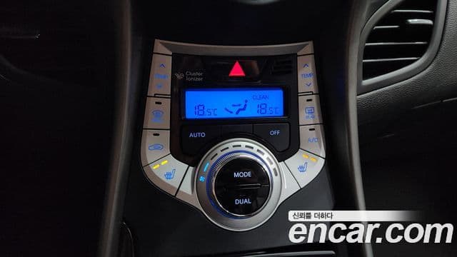 Hyundai Avante MD Premier, 2012 17