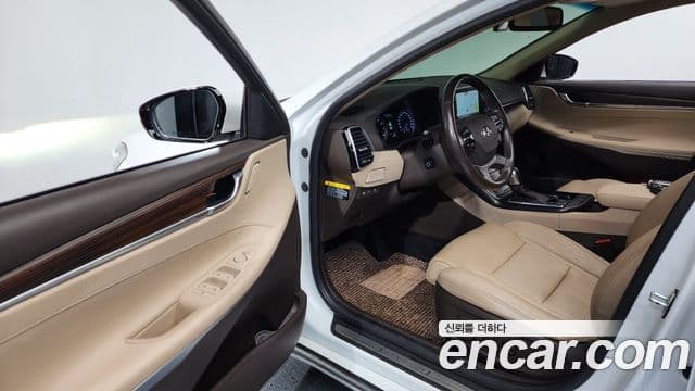 Hyundai Grandeur IG Exclusive, 2019 10