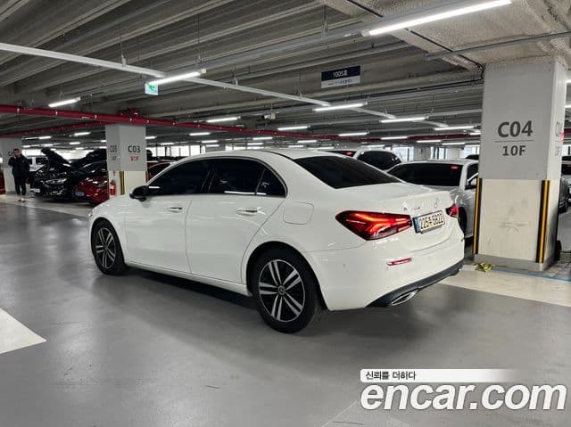 Mercedes-Benz A-класс W177 A200d седан, 2021 3