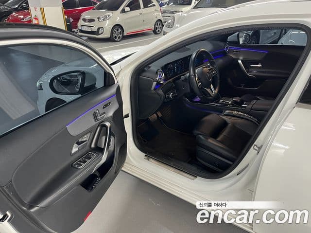 Mercedes-Benz A-класс W177 A200d седан, 2021 6