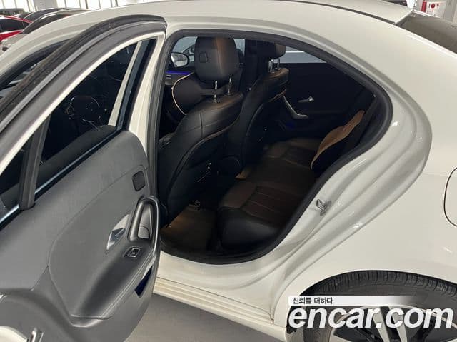 Mercedes-Benz A-класс W177 A200d седан, 2021 7