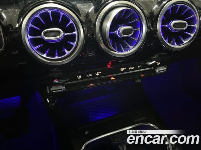 Mercedes-Benz A-класс W177 A200d седан, 2021 12