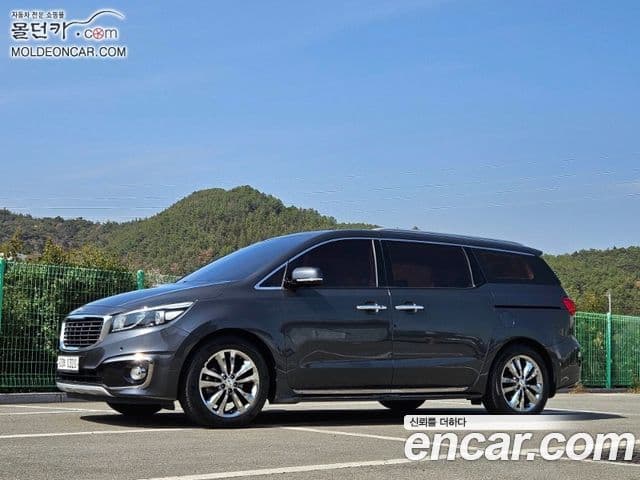 Kia All New Carnival Prestige, 2017 1