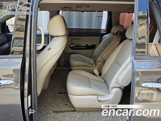 Kia All New Carnival Prestige, 2017 16