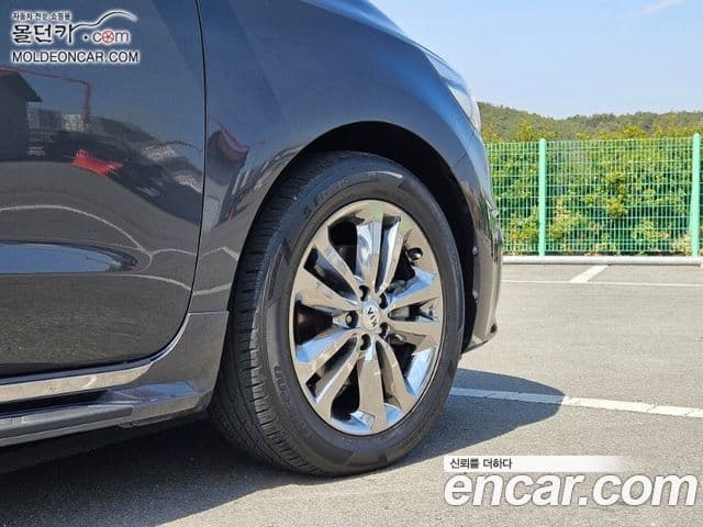 Kia All New Carnival Prestige, 2017 18