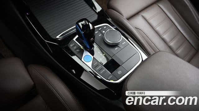 BMW iX3 M Sport, 2023 9