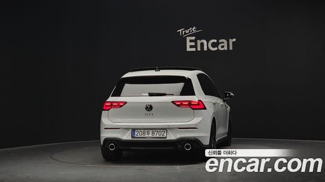 Volkswagen Гольф 8세대 2.0 GTI, 2024 4