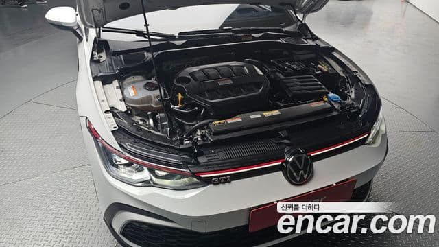 Volkswagen Гольф 8세대 2.0 GTI, 2024 6