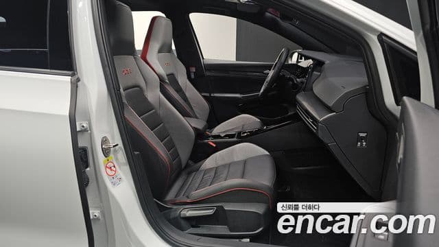 Volkswagen Гольф 8세대 2.0 GTI, 2024 10