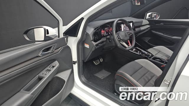 Volkswagen Гольф 8세대 2.0 GTI, 2024 11