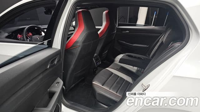 Volkswagen Гольф 8세대 2.0 GTI, 2024 12